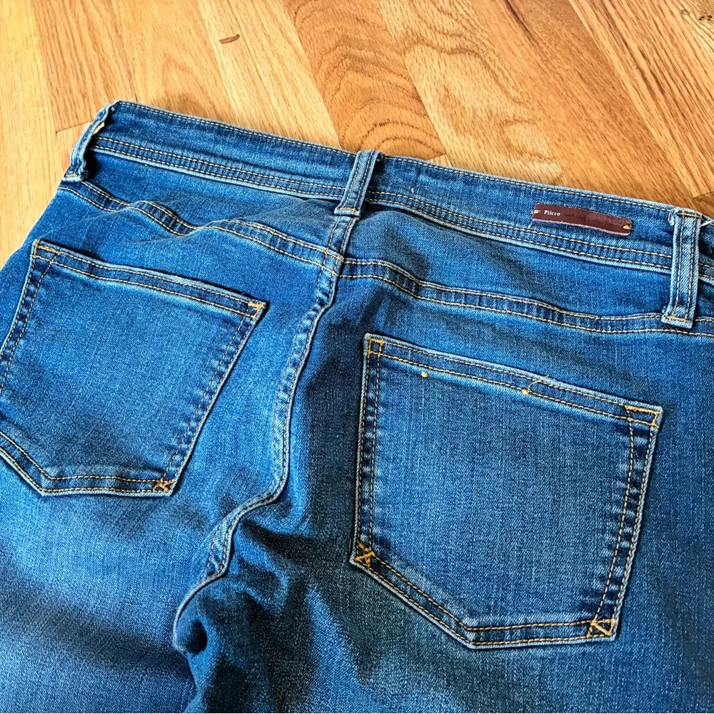 Pilcro and the Letterpress Anthropologie slim straight Jeans in Indigo‎